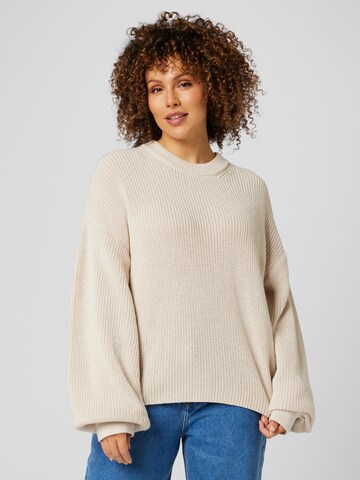 A LOT LESS Pullover 'Clara' in Weiß: Vorderseite