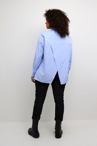 KAFFE CURVE Blouse 'Emmi' in Blauw