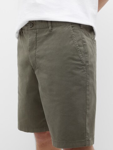 Pull&Bear Regular Chino Pants in Green