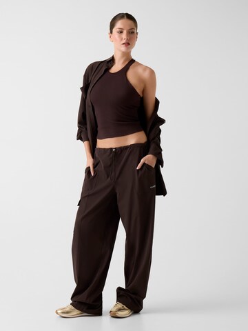 GUESS Loose fit Cargo Pants in Brown