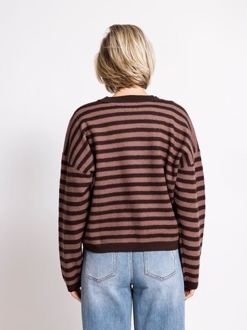 Zhrill Sweater 'ZHTANSY' in Red