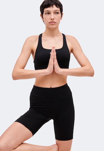 ICANIWILL - Bustier Sujetador deportivo en negro: frente