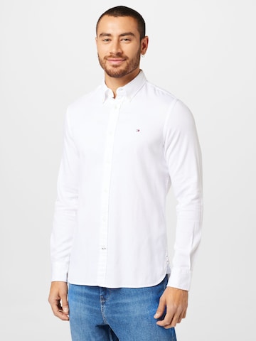 TOMMY HILFIGER - Ajuste estrecho Camisa en blanco: frente