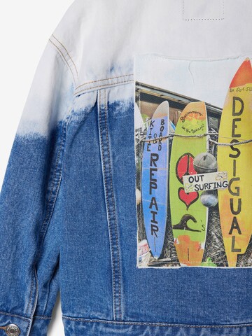 Desigual Přechodná bunda – modrá
