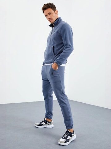 Tommy Life Sweat suit in Blue