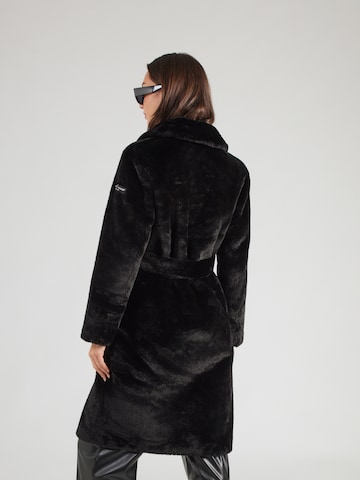 Frieda & Freddies Between-Seasons Coat in Black