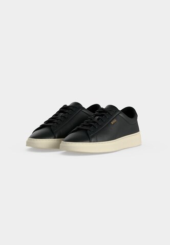 Sneaker low 'Kieran' de la BOSS pe negru