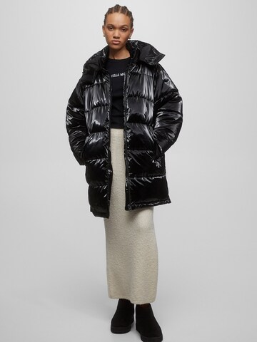 Pull&Bear Zimná bunda - Čierna: predná strana