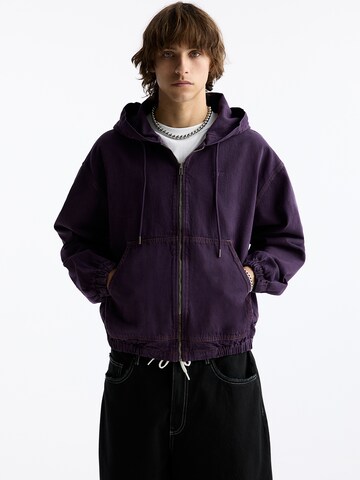 Pull&Bear Between-Season Jacket in Purple: front