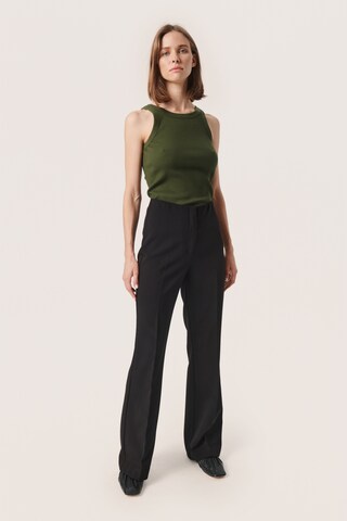 SOAKED IN LUXURY Flared Pants 'Corinne' in Black