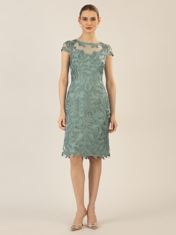 APART Kleid in Grün