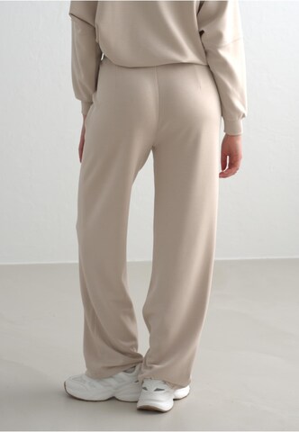 regular Pantaloni di Aim'n in beige