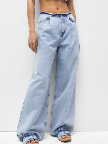 Pull&Bear Wide leg Pleated Jeans in Blue: front