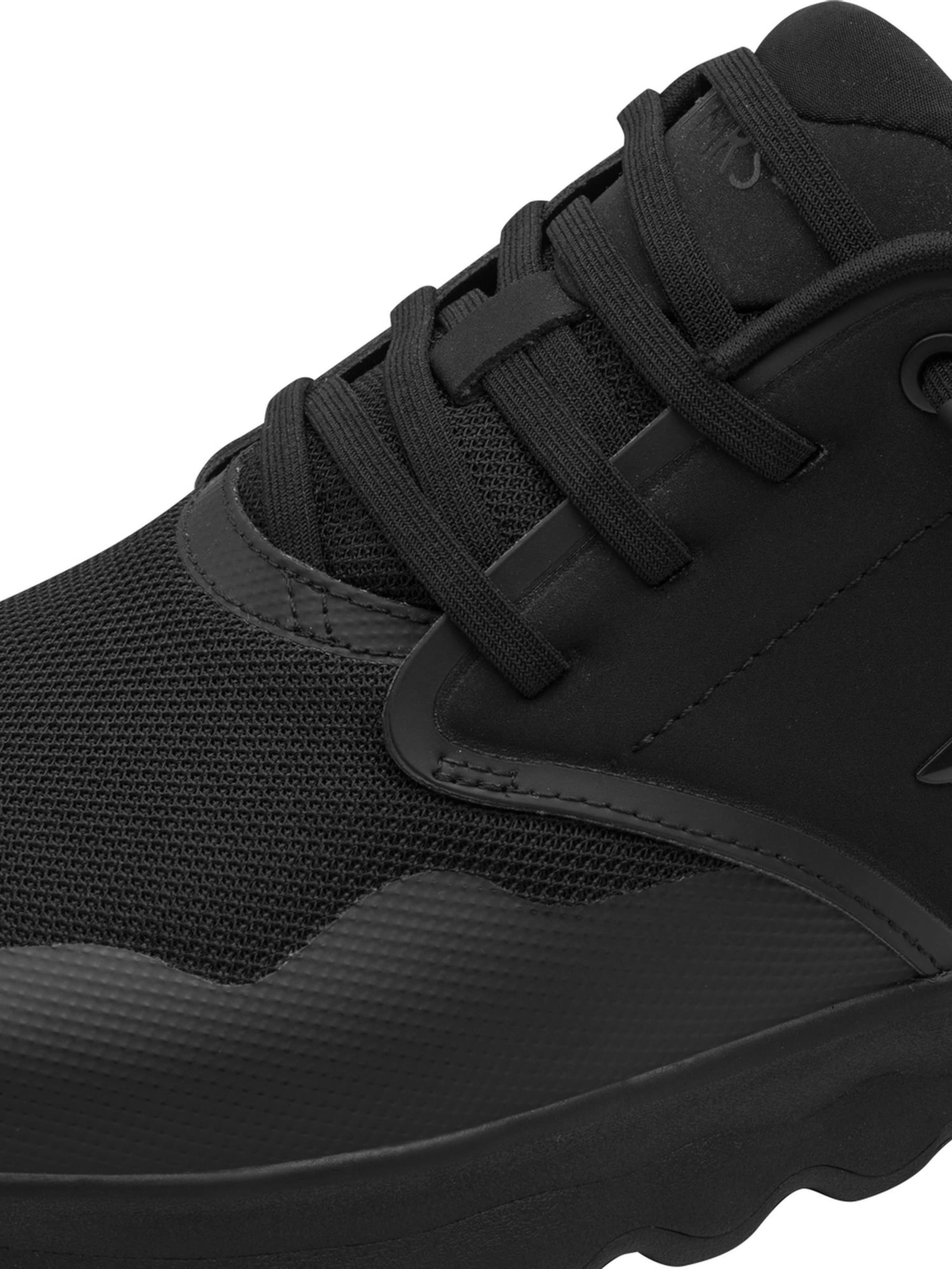 Tamaris Slip-Ons in Black