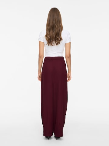 VILA - Barrel Pantalón plisado 'VILee' en rojo