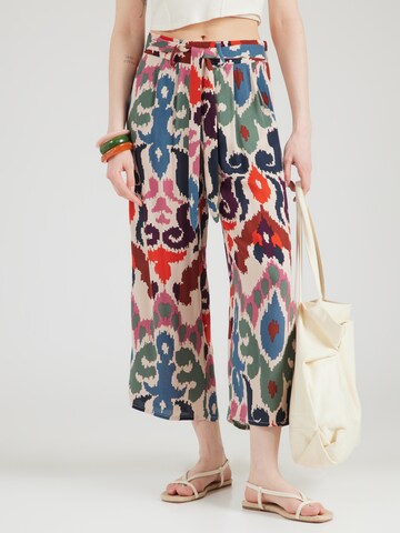 Largi Pantaloni cutați 'Ci44ra' de la Hailys pe alb: față