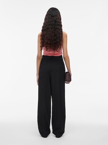 Regular Pantalon ROUGE EDIT en noir