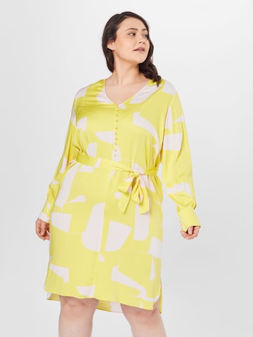 Selected Femme Curve Dress 'DYNELLA' in Yellow: front