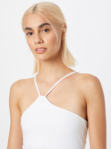 Top di HOLLISTER in bianco