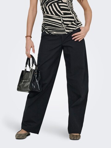 JDY Barrel Pants 'JDYSelma' in Black: front