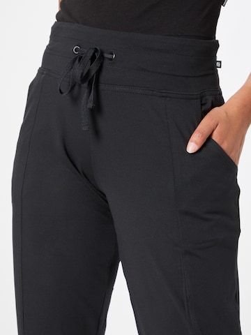 Marika Regular Sporthose 'MONA' in Schwarz