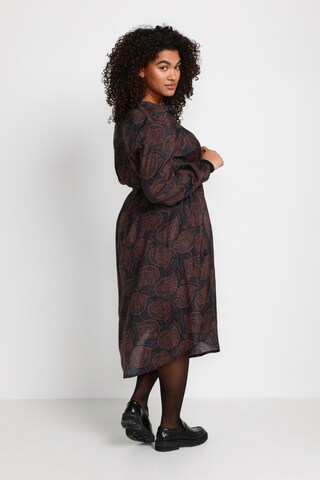 Robe-chemise 'Juliet' KAFFE CURVE en marron