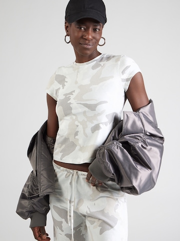 WEEKDAY Shirt in White: front