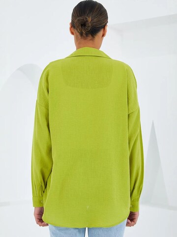 Bigdart Blouse in Green
