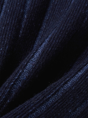 Finshley & Harding Trui in Blauw