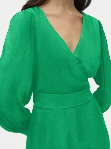 VERO MODA Φόρεμα σε πράσινο