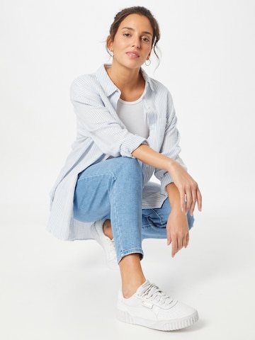 LEVI'S ® Tapered Jeans 'High Waisted Mom' i blå