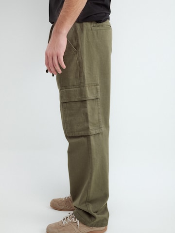 BALMOHK Wide Leg Gargohousut värissä vihreä