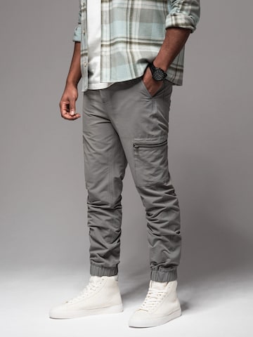 Ombre Regular Sports trousers 'OM-PAJO-0200' in Grey: front