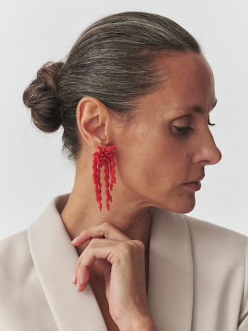 TATUUM Oorbellen 'Amberry' in Rood: voorkant