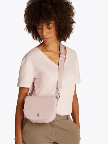 TOMMY HILFIGER Сумка через плечо в Ярко-розовый