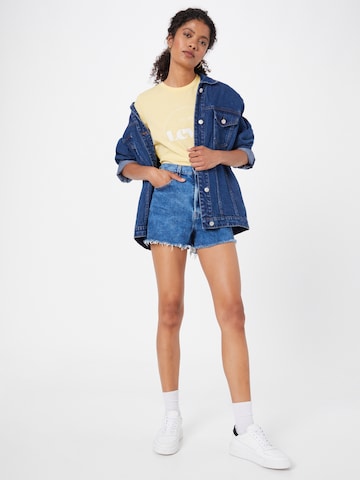 LEVI'S ® Shirt 'The Perfect Tee' in Geel
