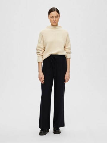 SELECTED Loosefit Bukser 'SLFLINNIE-GULIA' i sort