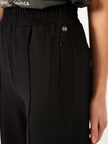 regular Pantaloni 'Z0020-60' di GARCIA in nero