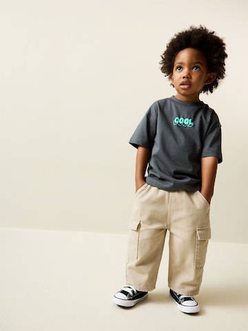 T-Shirt Next en gris