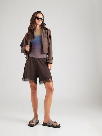 WEEKDAY Top 'Bobby' – fialová