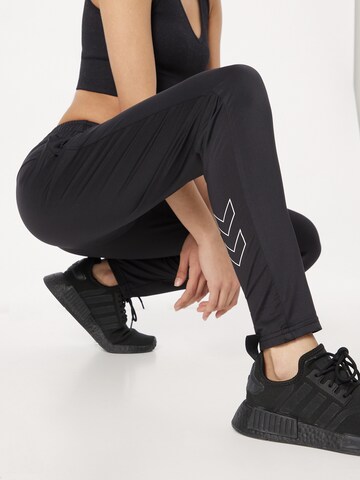 Regular Pantalon de sport Hummel en noir