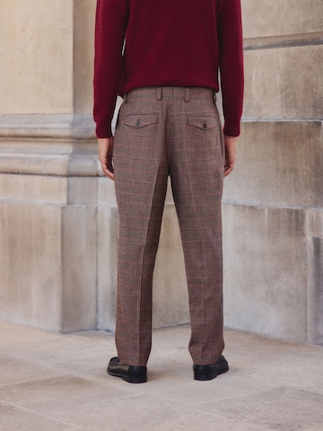 Next Slimfit Hose in Braun