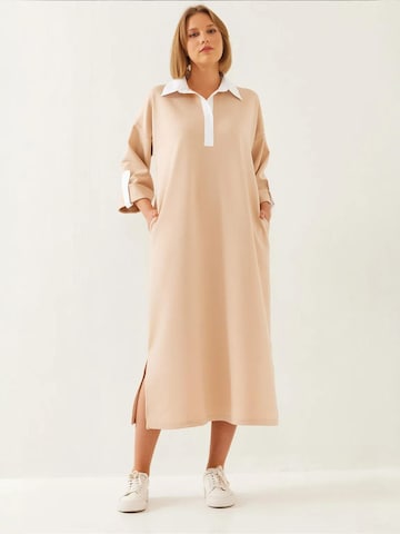 Bianco Lucci - Vestido em bege: frente