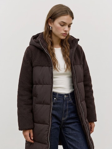 VERO MODA Vinterfrakke 'HOLLY' i brun: forside