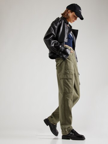 Loosefit Pantalon cargo 'HARPER' Tommy Jeans en vert