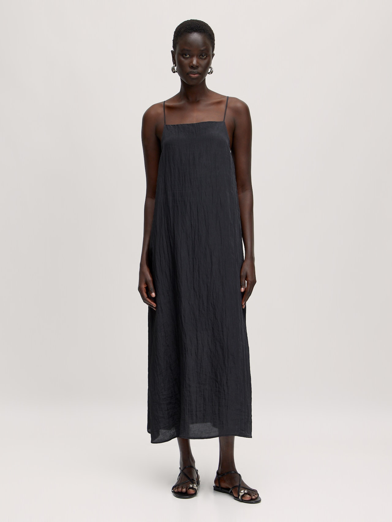 EDITED Produkte Kleid 'Isabela' schwarz