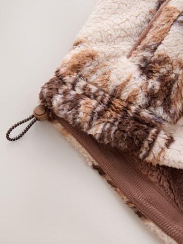 Next Pullover i grå