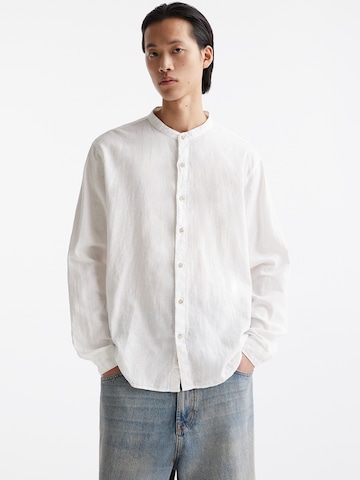 Pull&Bear Comfort fit Overhemd in Wit: voorkant