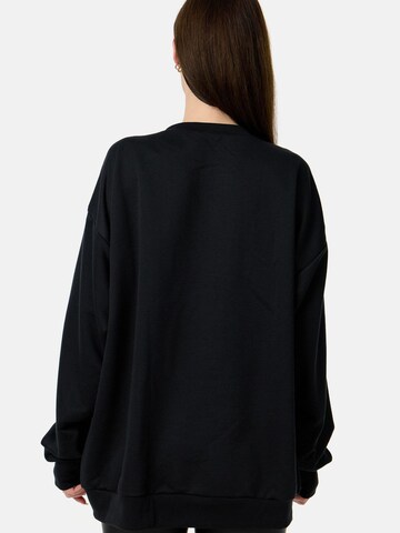 Worldclassca Oversized Sweater 'Chicago' in Black