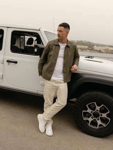 DAN FOX APPAREL Regular Панталон 'Furkan' в бяло